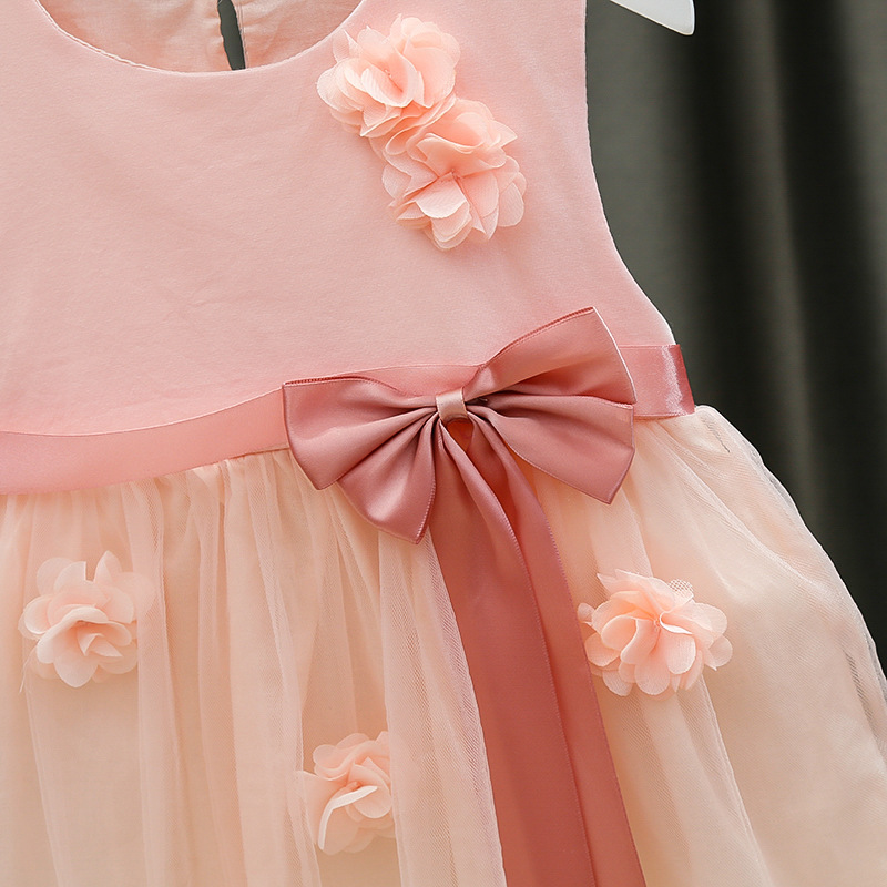 Rochita-roz-cu-fundita-detalii