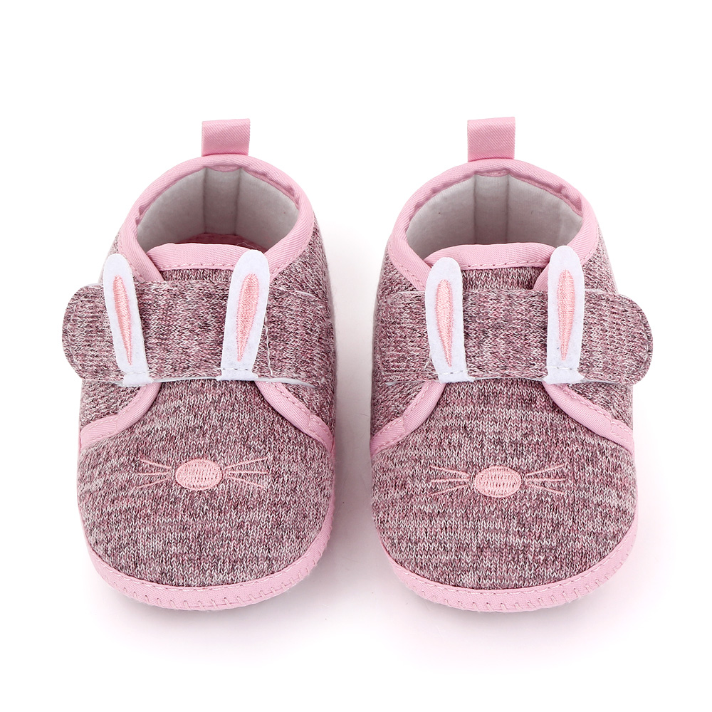 Papucei roz model iepuras (2)