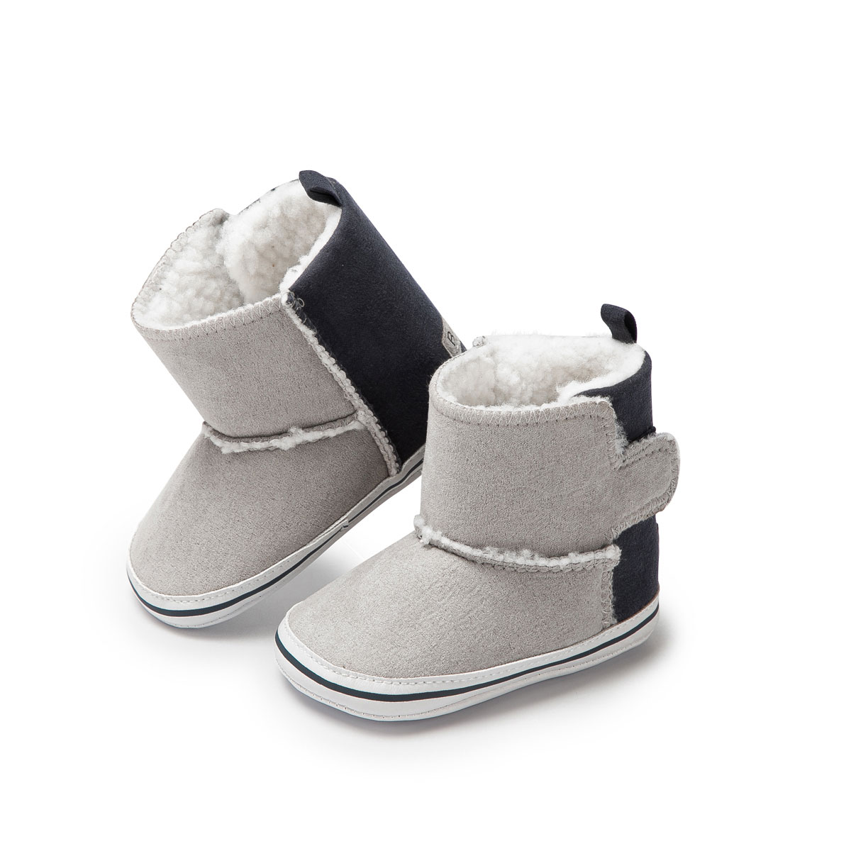 Cismulite imblanite gri bebelusi